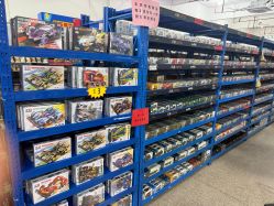 点击看大图 -逝水玩具折扣店