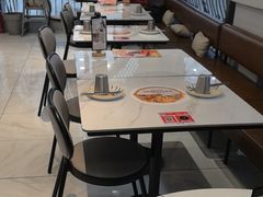 -必胜客(砂之船中东奥莱店)