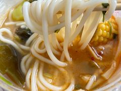 -红鼻子桂林米粉(金唐新光界店)