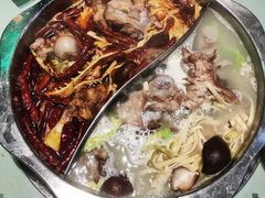 成都牛油麻辣鸳鸯锅-天都火锅酒楼(虹梅南路店)