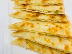 葱油饼-万荣烤鸭店·北京菜(农光里店)