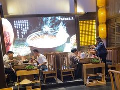 -野山舂·贵州现舂酸汤牛肉(东山店)