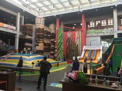 -蒙特利亲子乐园