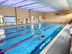 -鲸灵公元游泳中心