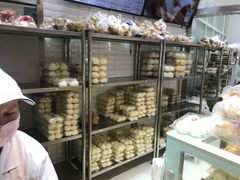 面包甜点陈列柜-白玉兰食品(甜云店)