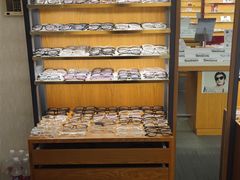 -优医视平价眼镜蔡司依视路折扣工厂店(十里堡店)
