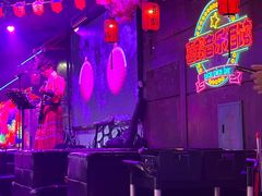 -喜鹊音乐酒馆(西街店)