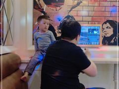 -麦朗量贩KTV音乐氧吧(泉水轻轨车站店)