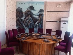 -老刘生态大鱼坊铁锅炖鱼(赛马场店)