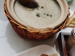 生滚牛肉粥-潮界(虹桥新天地店)