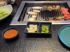 -臻牛烤肉