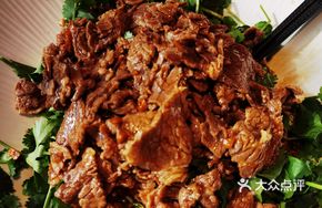 Bay Leaf Beef Shank with Snowflake Beef