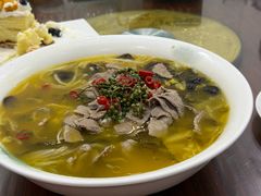 -伊源鼎盛餐饮服务有限公司