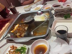 -海底捞火锅(杭州庆春路夜宵主题店)