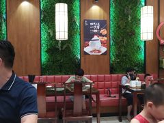 大堂-锡笼记·无锡小笼(大润发店)