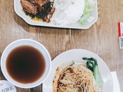 -李先生牛肉面大王(北京站售票厅餐厅)
