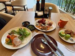 -怡咖啡海鲜自助餐厅(浦东香格里拉店)