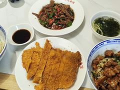 -鲁达面馆本帮风味(共康东路店)