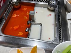 -海底捞火锅鲜切牛肉主题店(长寿路店)