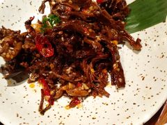 -老牌坊云南鱼豆花火锅(爱建店)