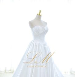 -Lisamoon礼慕纱婚纱礼服高级定制