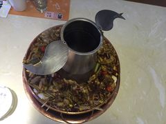 -老佛爷炭火蛙锅直营(清滨路总店)