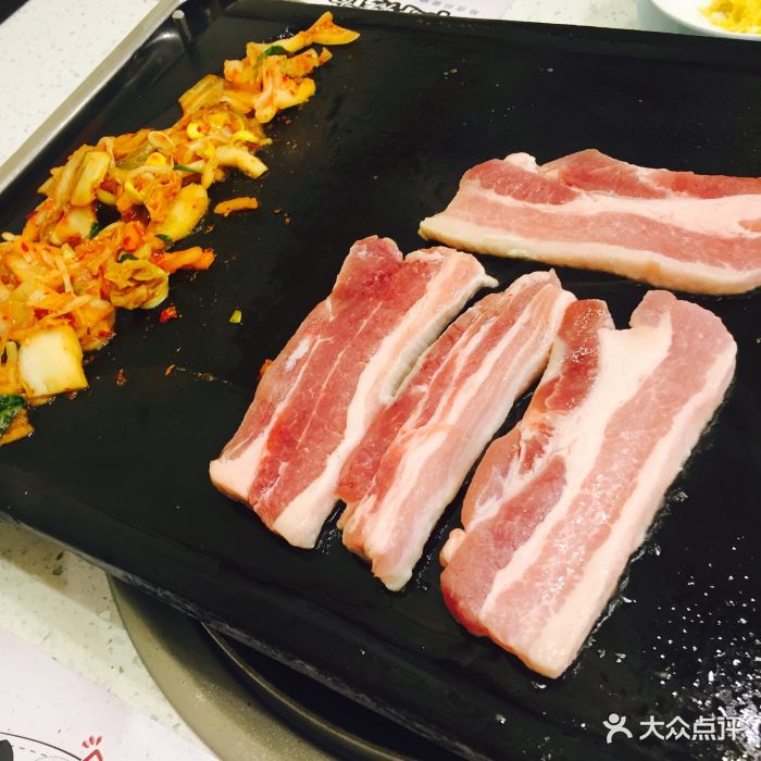 韩时烤肉(华联购物中心店)鲜五花肉图片 - 第1张