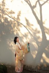-一揽芳华汉服旗袍体验馆(拙政园店)