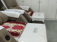 -郑远元专业修脚房(莲安东路店)