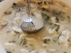 -严记小天府酸菜鱼(西四路店)