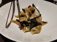 -海派悦庭·海胆烧麦·新融合菜(凯德广场店)