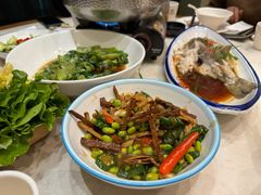 -丁里羊肉小镇(天鹅湖总店)