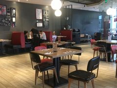 大堂-必胜客(新中纬店)