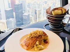 香脆煎鱼-加拿大国家电视塔