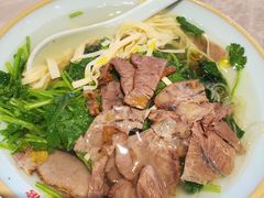 牛肉粉丝汤-小姜锅贴(凤凰街店)
