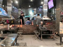 -马路牙子烧烤音乐酒馆(望京店)