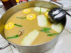 -肥仔文澳门猪骨煲(南京西路店)