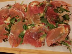 -卡佩罗意大利餐厅及酒吧Al Cappello Trattoria