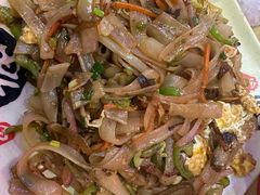 -许西美食一条街