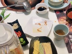 -洪氏嗨捞·猪肚鸡火锅(阳光天地店)
