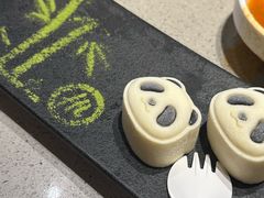 -海底捞火锅(新松江路生日主题店)