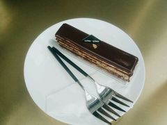 -UNI UNI(环亚凯瑟琳店)