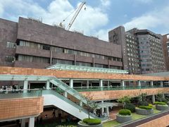-香港大学