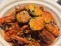 -肥肥虾庄·金牌油焖大虾(汉街SKP店)