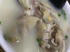 -雷祖芳老妈蹄花店