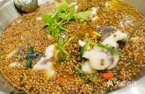 Golden Soup with Sichuan Pepper