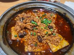 -帅巴人舅母子腊蹄民俗村