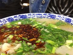 -陇上全荟兰州传统牛肉面(延吉路店)