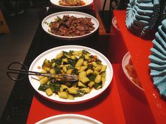 -领鲜活海鲜榴莲自助火锅(东门店)