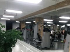 -一公里健身(龙湖紫都城店)